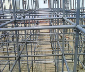 钢管脚手架