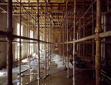 广告招牌脚手架搭建